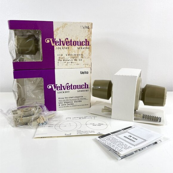 Mid Century Velvetouch 1960's Lockset ~ NOS ~ Interior Plastic Door Handle Set - Picture 1 of 14